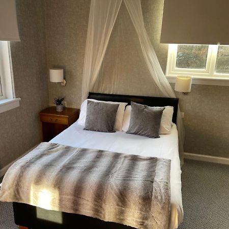 West Park Hotel Clydebank Buitenkant foto