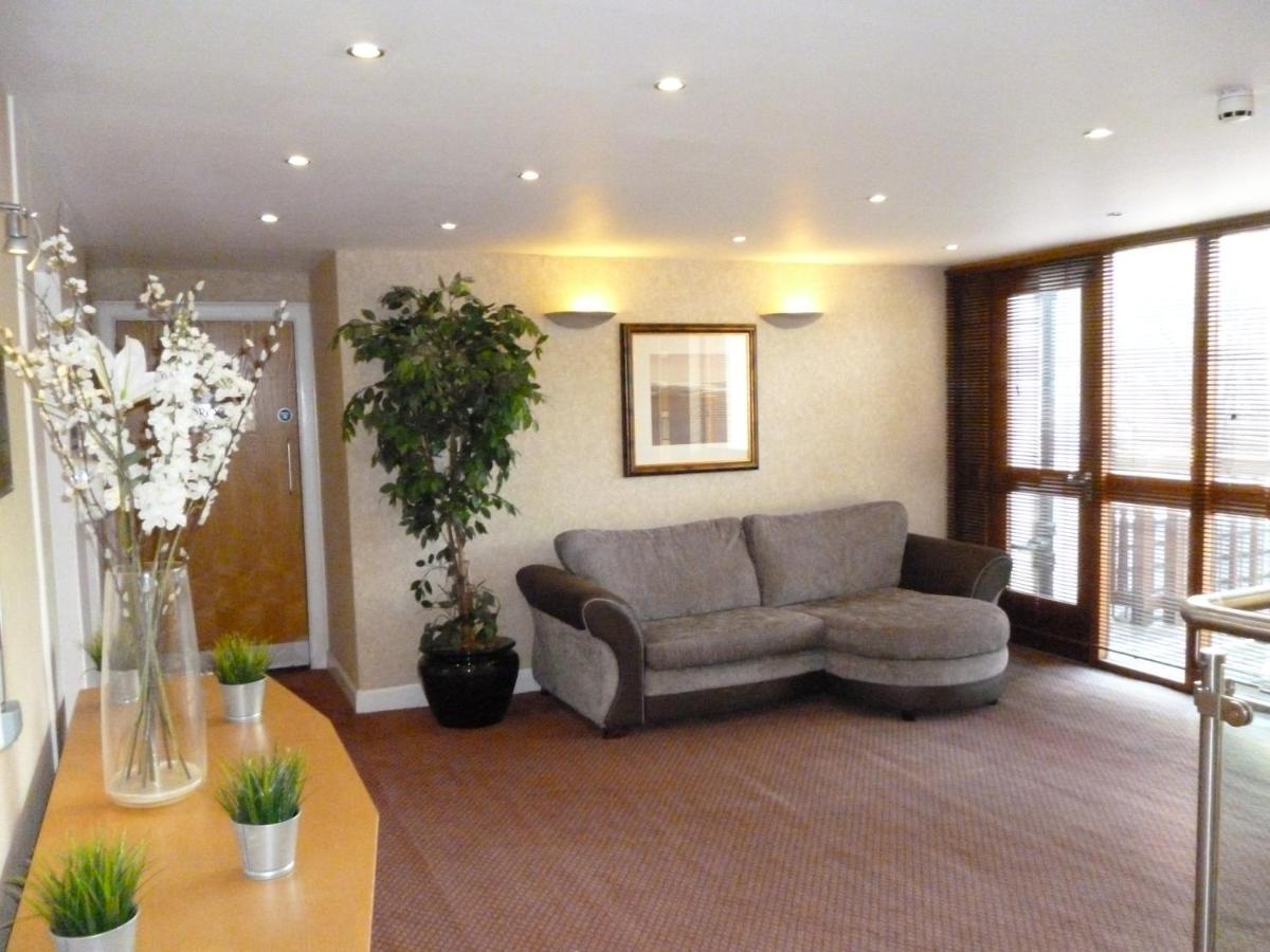 West Park Hotel Clydebank Buitenkant foto