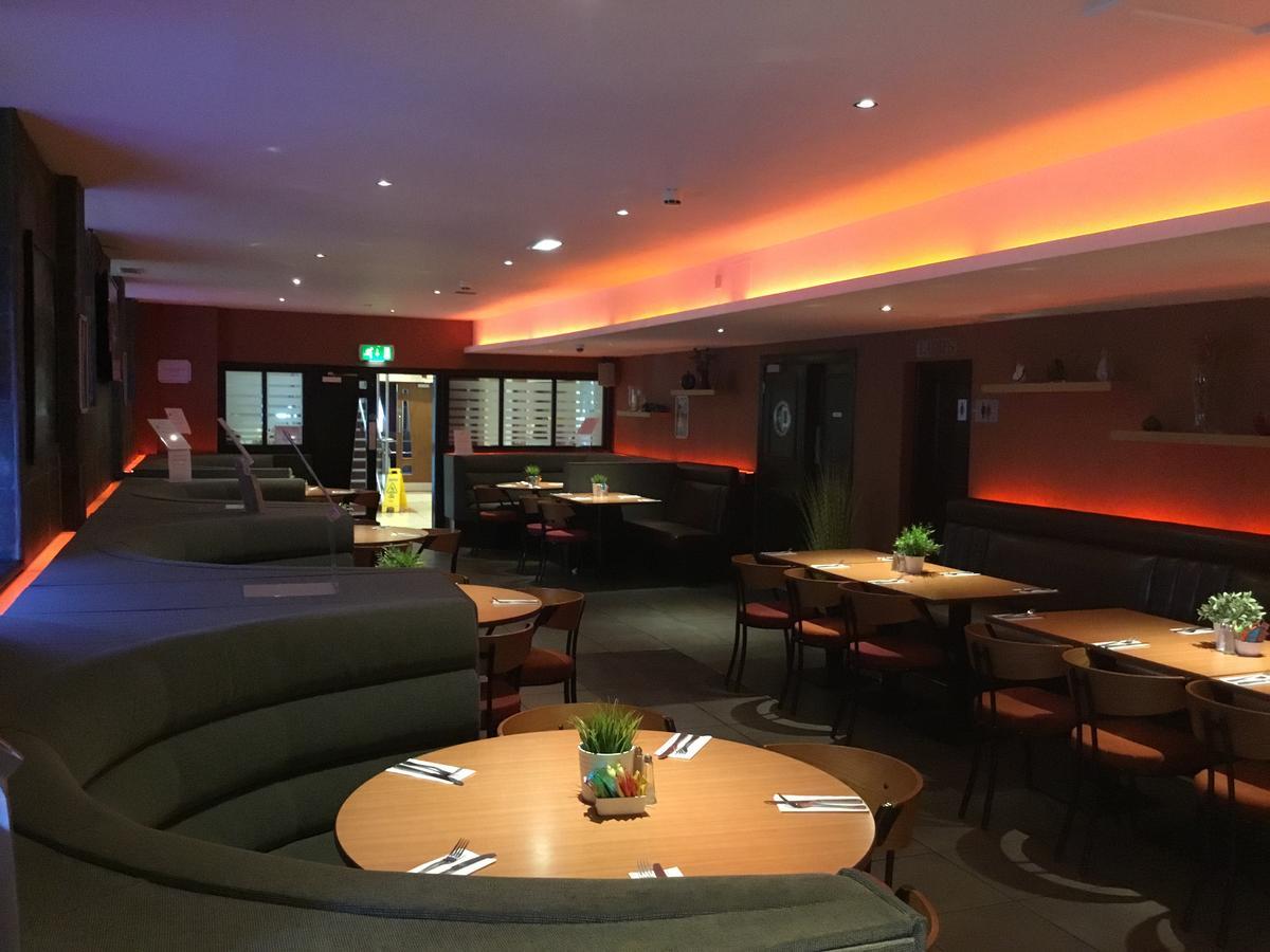 West Park Hotel Clydebank Buitenkant foto